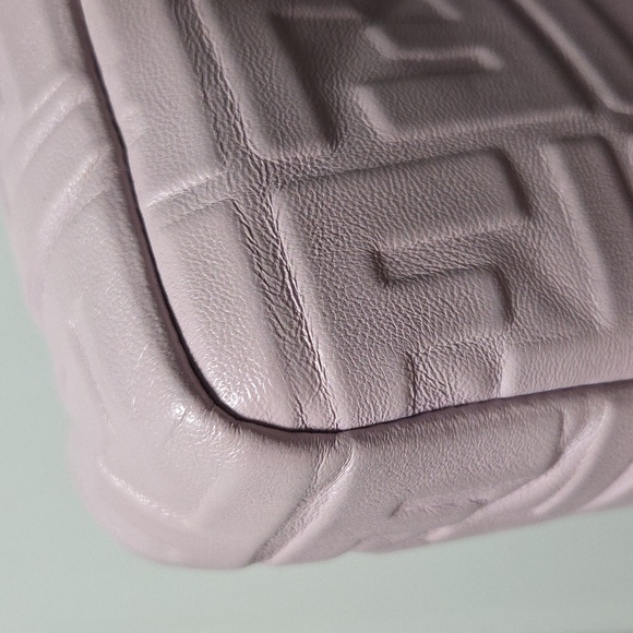 Fendi Lavender Baguette Shoulder Bag - Picture 12 of 14